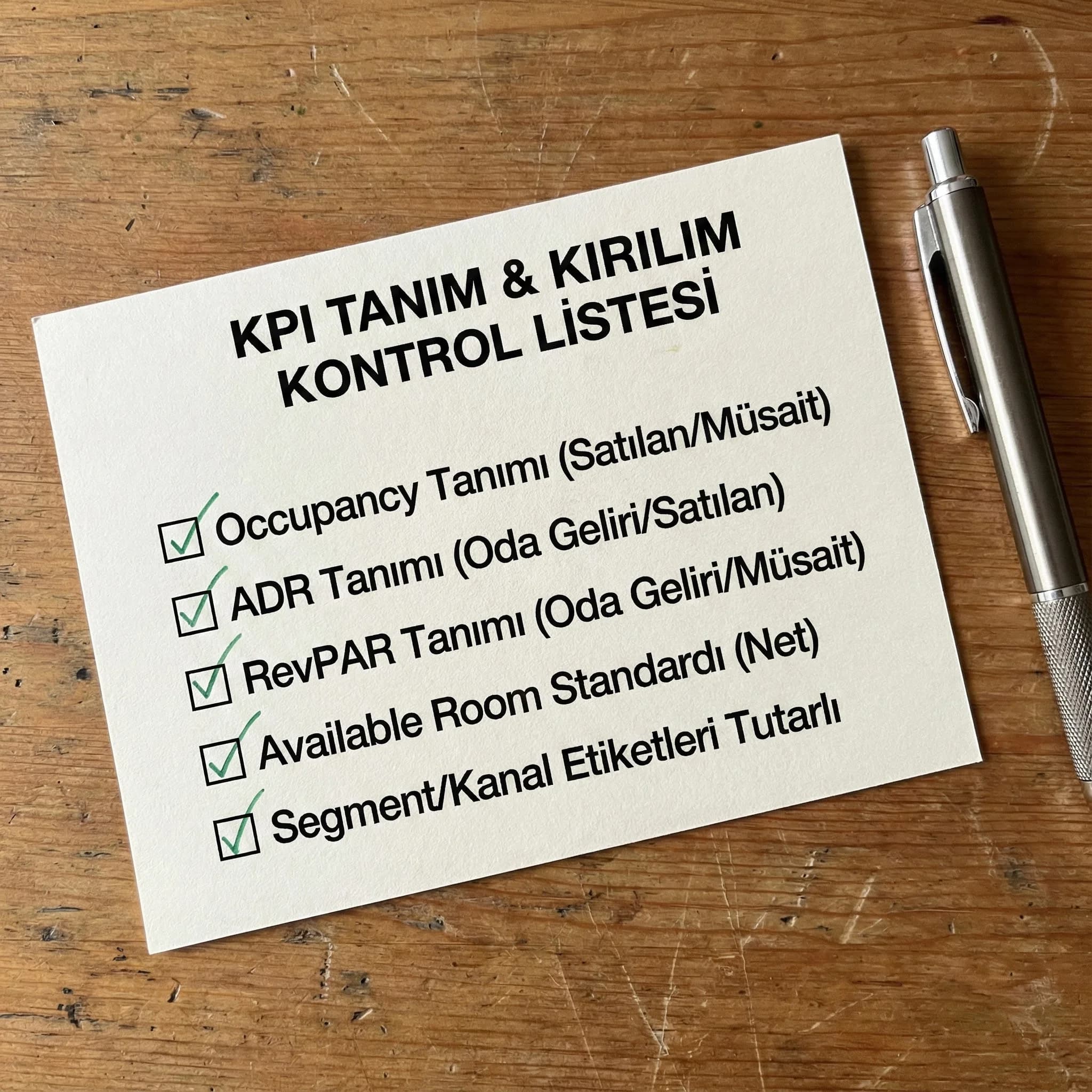 Doluluk ADR RevPAR tanımı ve kırılım kontrolünü özetleyen kart görseli